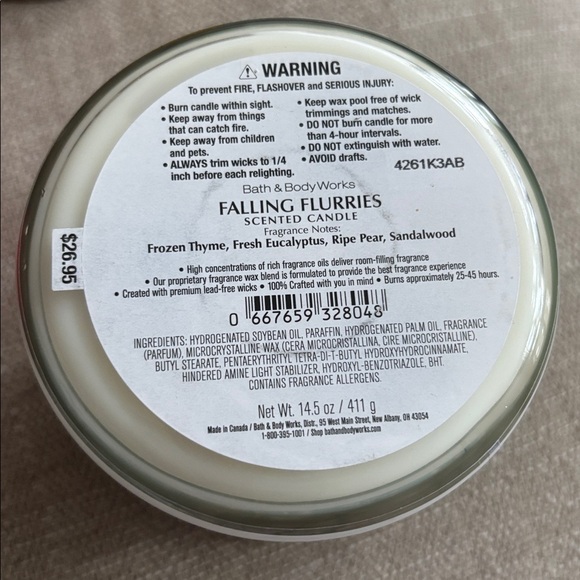 Bath & Body Works 3 Wick Candle Falling Flurries - Picture 2 of 2